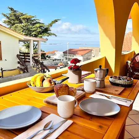Apartman Bright And Cosy With Sea View