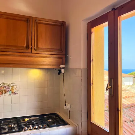 Apartman Bright And Cosy With Sea View