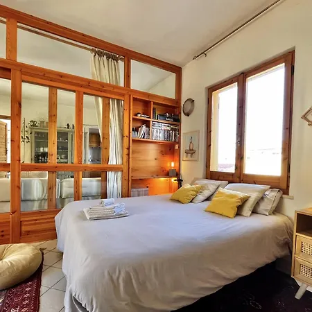 Bright And Cosy With Sea View