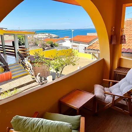 Bright And Cosy With Sea View Apartman